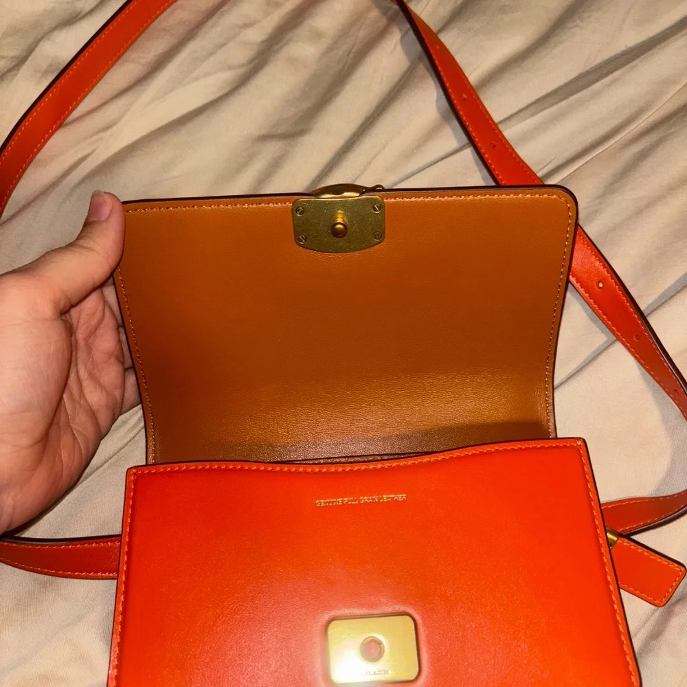 Coach Bandit Crossbody - Picture 3 of 5